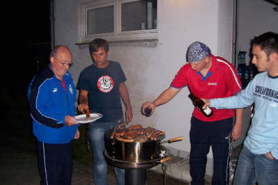 Urgemtlicher Grillabend mit den Gastgebern